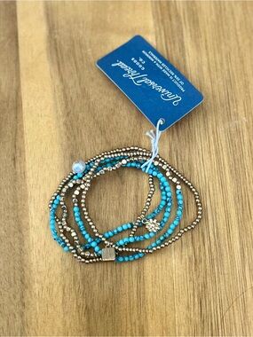 *3/$15 - Universal Thread, Beaded Turquoise & Gold Stretch Bracelet Set